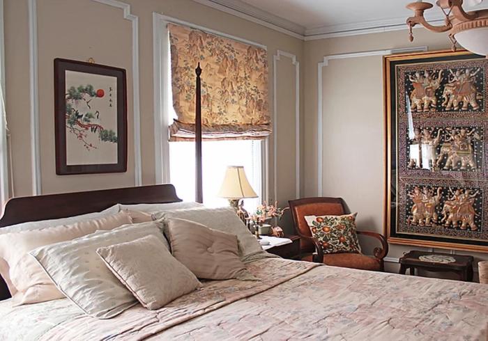 Queen Room interior